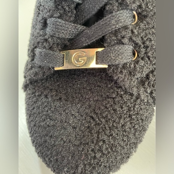 GBG LOS ANGELES GUESS FAUX SHEARLING LACE UP SNEAKERS, BLACK, EUC, SZ 8 - Picture 5 of 15